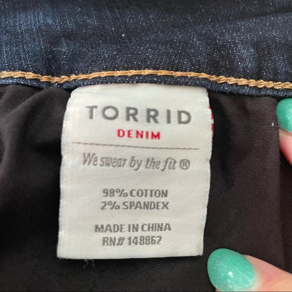 Torrid size 20 denim shorts - Picture 5 of 6